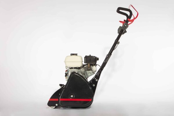 Revolution 20-6 Blade Reel Mower with Honda GX160 - Image 9